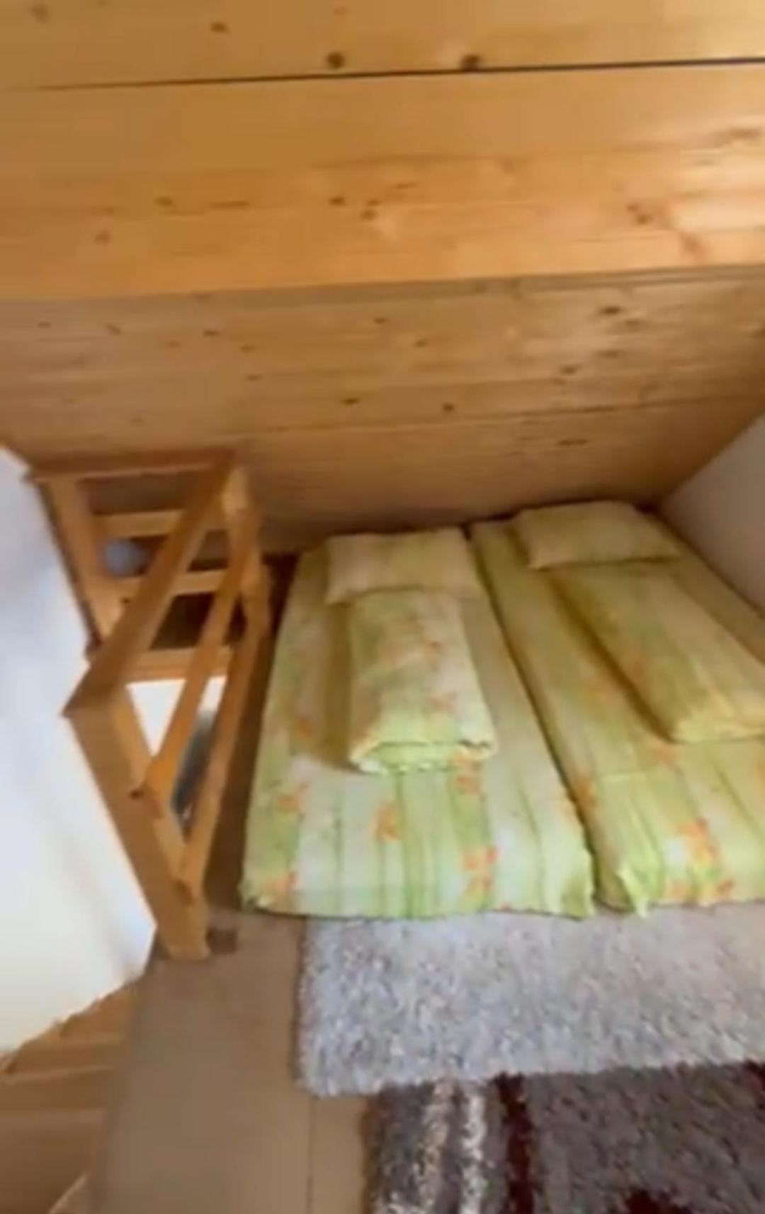 Bed And Breakfast Umoljani Chambre photo